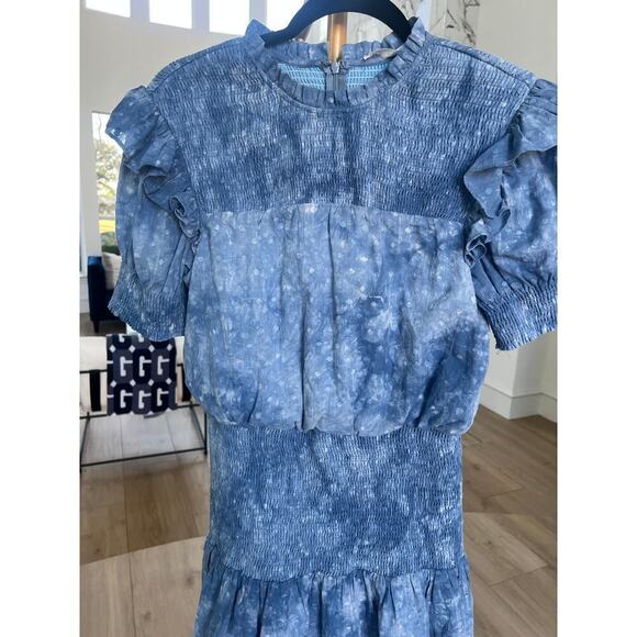 Free The Roses Smocked Dress - Picture 2 of 5